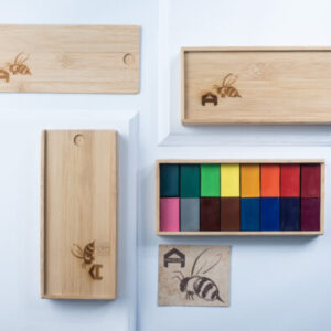 Bloques de cera de abejas Apiscor 8 unidades – colores básicas - material Waldorf en A Casa de Maria Vigo