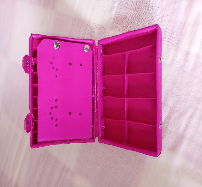 Estuche de cuero para 8 ceras de abeja